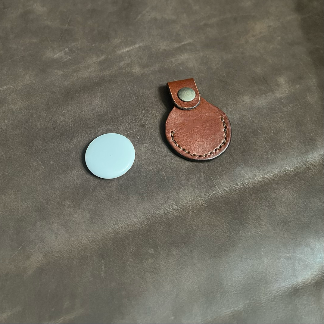 Leather Apple AirTag Keyring